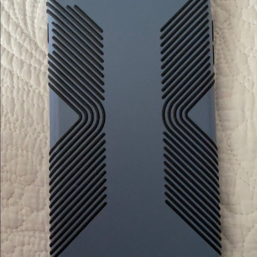 !!SPECK IPHONE CASE!! - Picture 4 of 5